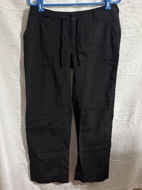 Ladies THE NORTH FACE Sz 8 Black Nylon Hiking Camping Pants Lightweight Roll Up